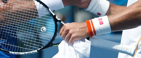 Do Tennis Pros Use Dampeners?