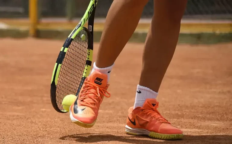 Do Tennis Players Shave Their Legs? (Male & Female)