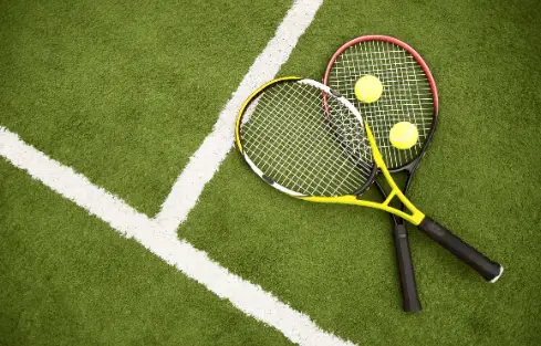 Cheap Vs. Expensive Tennis Rackets ( Which One Are The Best )